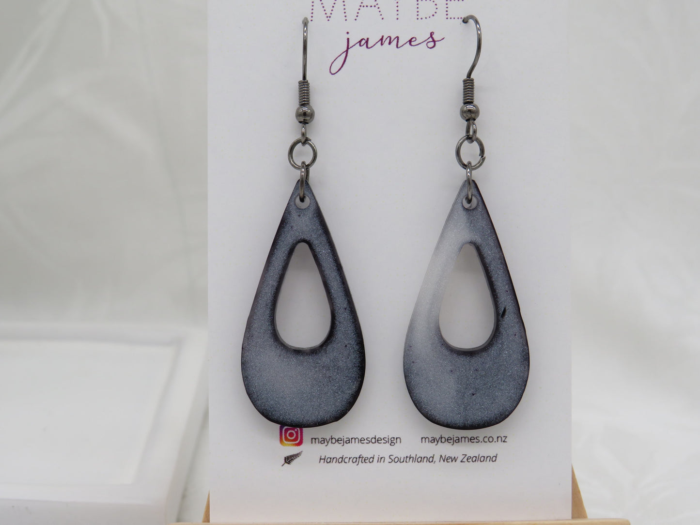 The 'Blake' Black & White Dangle Collection image 4