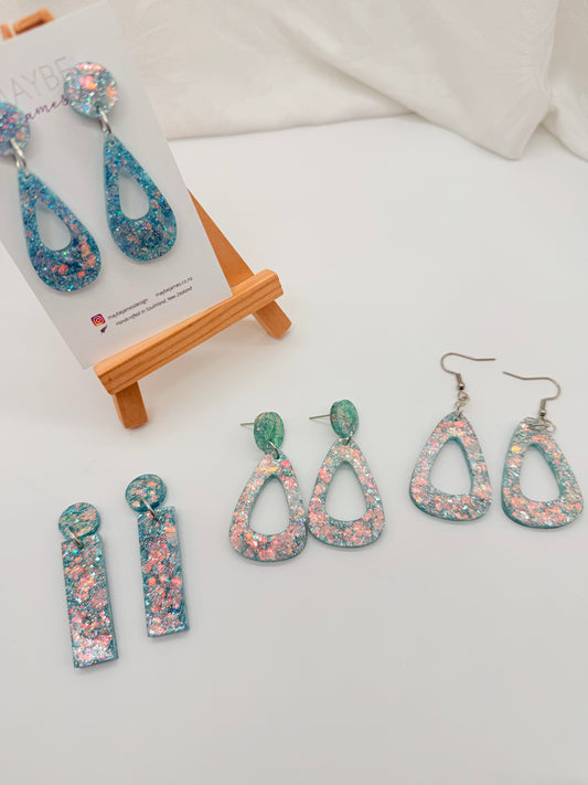 Ice Blue Glitter 4cm Dangles