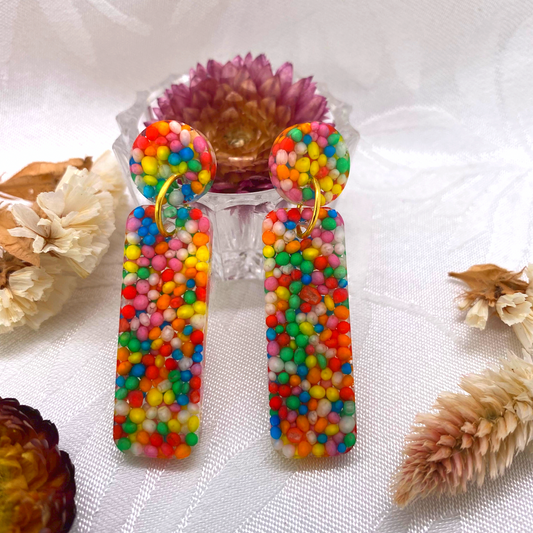 100’s and 1000’s 4cm Dangles  image 0