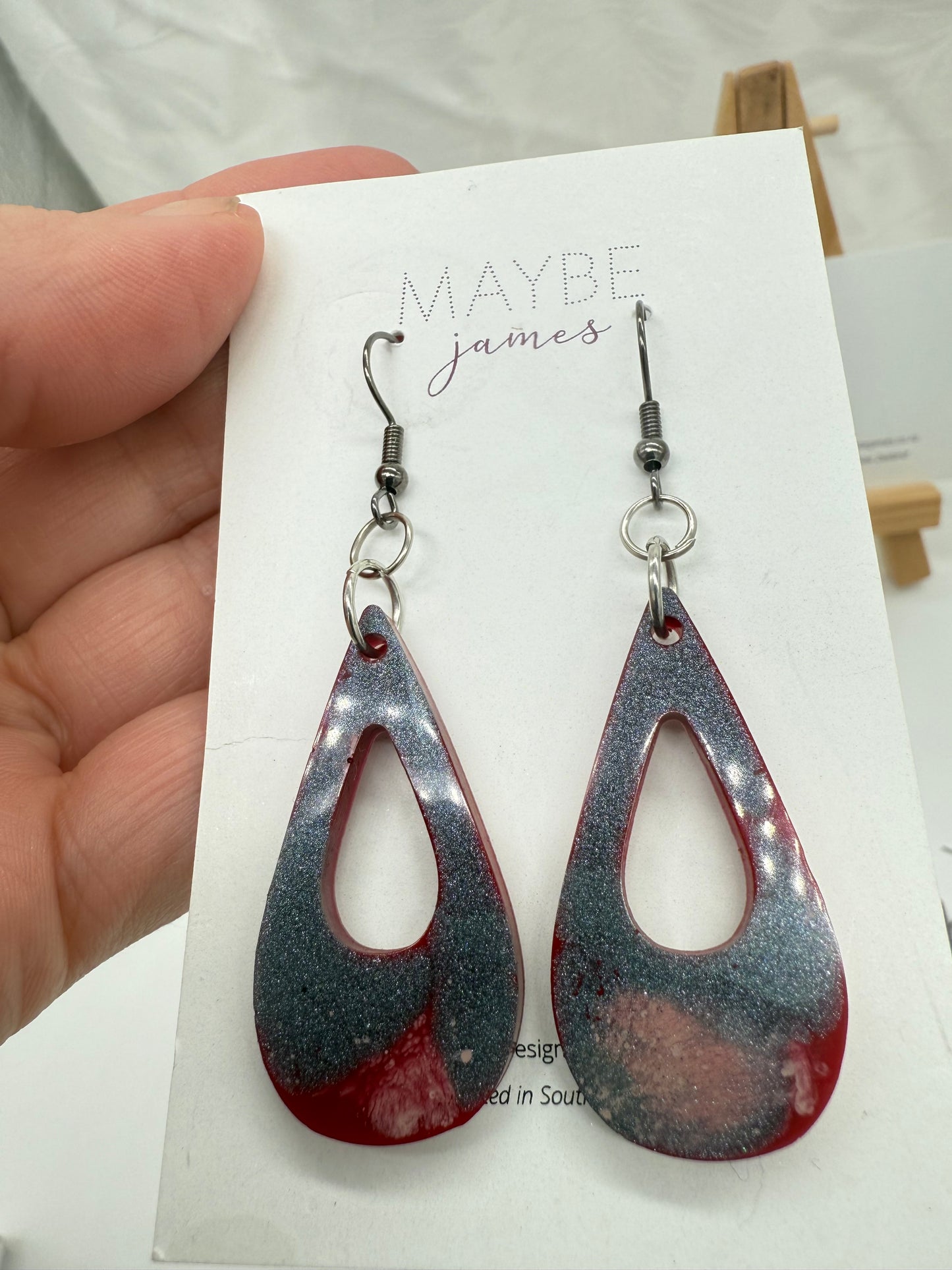 Silver Red and Cream 4cm Dangles