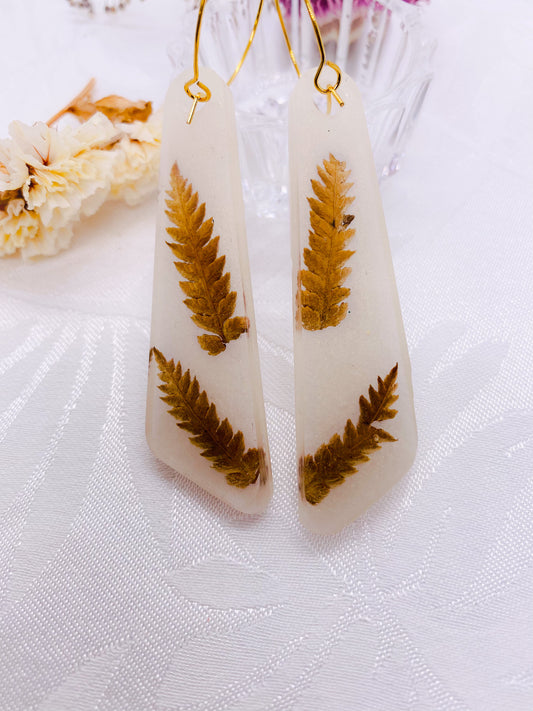 Native Fern Pearl Dangles 6.5cm image 0