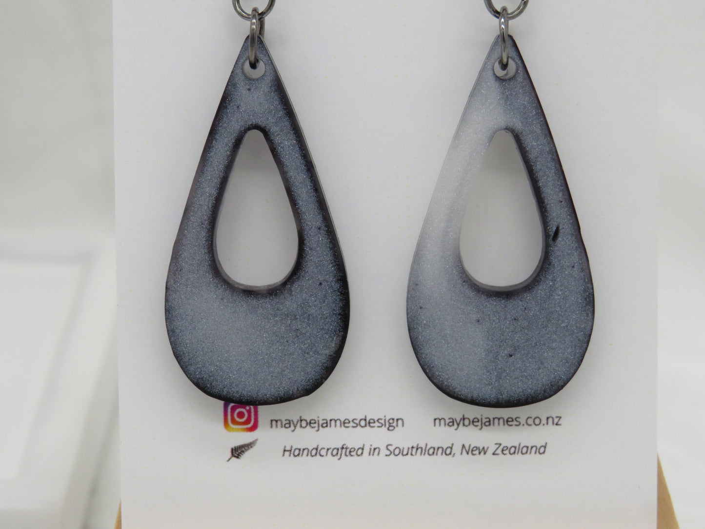 The 'Blake' Black & White Dangle Collection image 5